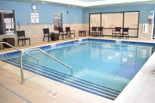 Holiday Inn Express & Suites - Boston South - Randolph, an IHG Hotel