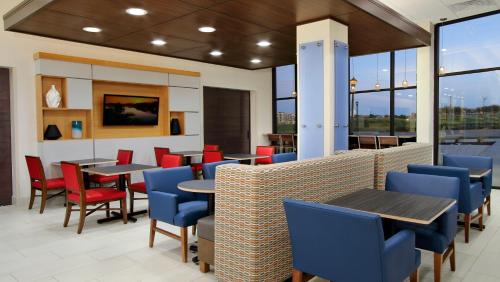 Holiday Inn Express & Suites Dallas Frisco NW Toyota Stdm, an IHG Hotel in Frisco, USA