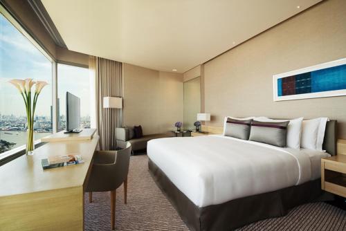 AVANI Riverside Bangkok Hotel