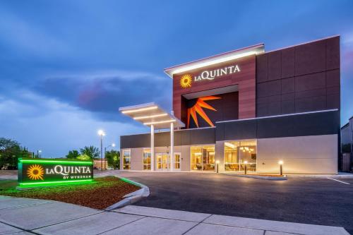 入口, 斯波坎市中心溫德姆拉昆塔套房酒店 (La Quinta Inn & Suites by Wyndham Spokane Downtown) in 斯波坎 (WA)