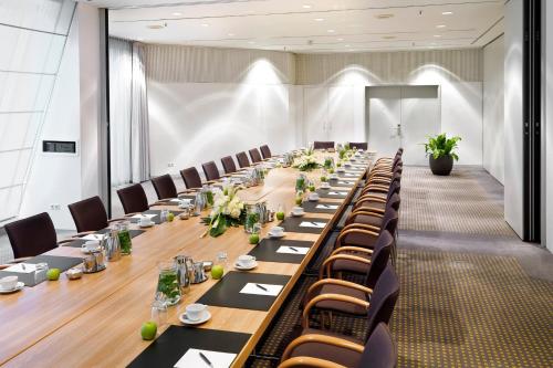 255511909 InterContinental Berlin by IHG