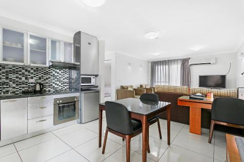 Comfort Inn & Suites Burwood - image 3