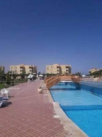 Marsilia Beach 3 Chalet with private garden - pool view مارسيليا بيتش 3 شاليه للعائلات أرضى غرفتين