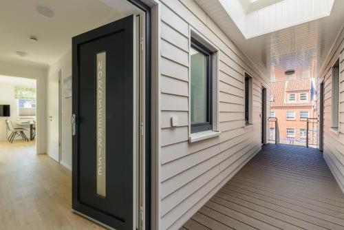 One-Bedroom Apartment image 10