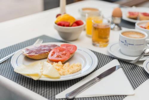 Petit Hotel Hostatgeria La Victoria - 식음료(F&B)