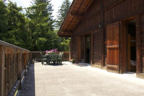 Chalet with 3 bedrooms in Chamonix Mont Blanc with wonderful mountain view furnished terrace and WiFi 200 m from the slopes