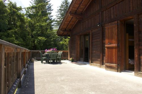 Chalet de 3 chambres a Chamonix Mont Blanc a 200 m des pistes avec terrasse amenagee et wifi