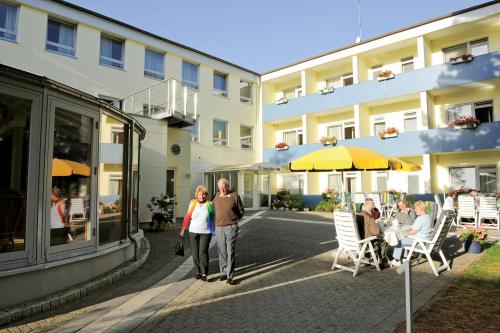 Aura Hotel 227m von Marienburger Straße entfernt