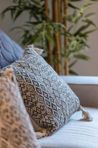 SMARTBNB - Magnifique 2 pièces - Quartier du Port - Dernier étage - image 13