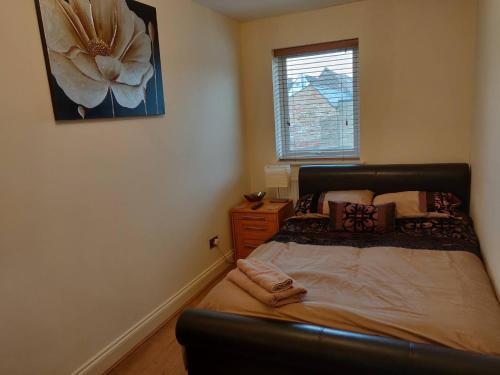 Waterfront Apartment In The Heart Of St Neots - main image