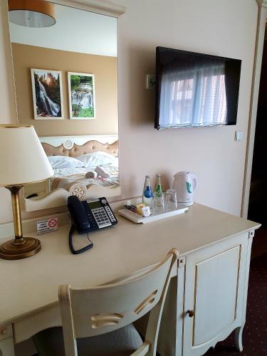 2 bedrooms, 3 beds