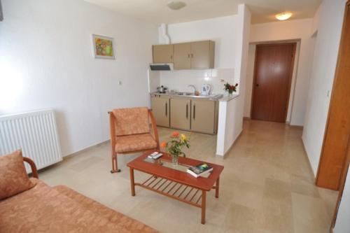 Makedonia - image 11