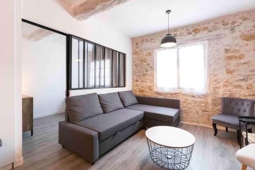 Chez Dominique - 2 chbres 2-6pers centre Antibes Migrainier T3 with AC