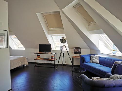 Deluxe Studio - Penthouse image 10