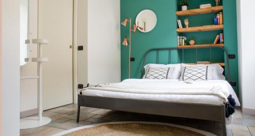  Charming & Modern flat by Holiday Solutions in Como