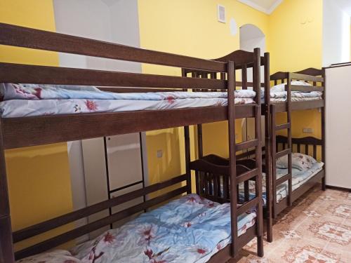 PANORAMI Apart Hostel in Lviv - image 2