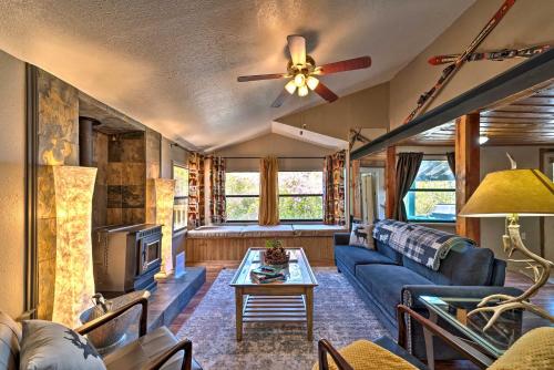 Cozy Outdoorsy Haven by Golf Course with Deck! - main image