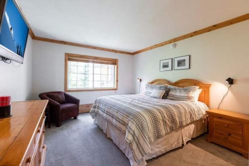 9 Vail Road condo - image 2