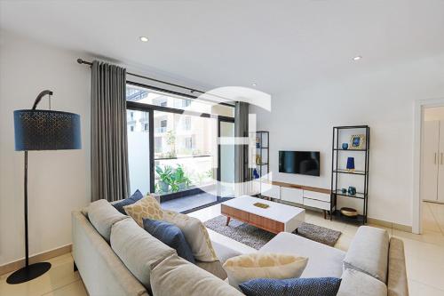 Embassy Gardens by Clifton Homes