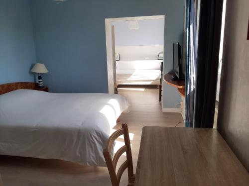 Home des Pins SARL - image 5