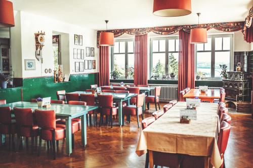 Restorāns, Hotel Pod Zvicinou in Dolní Brusnice