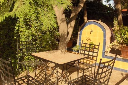 . Studio with enclosed garden and wifi at Lorca