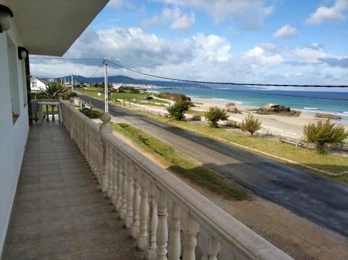  2 bedrooms appartement with sea view furnished balcony and wifi at Barreiros, Pension in Barreiros