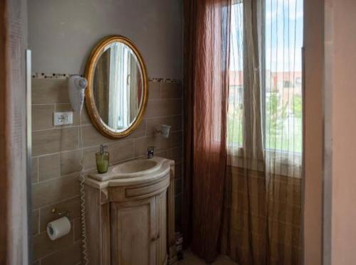 Double Room with Sea View image 8