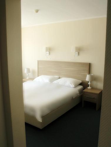 Pine Resort - image 11