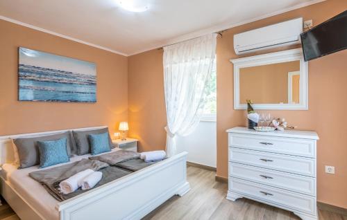 Holiday House Serenity - image 10