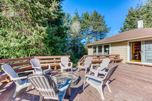 Sea Spray Chalet - image 2