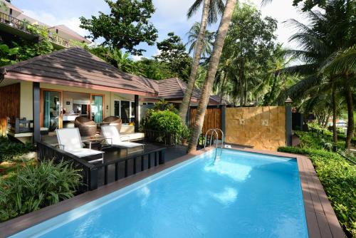 Andaman White Beach Resort - SHA Plus