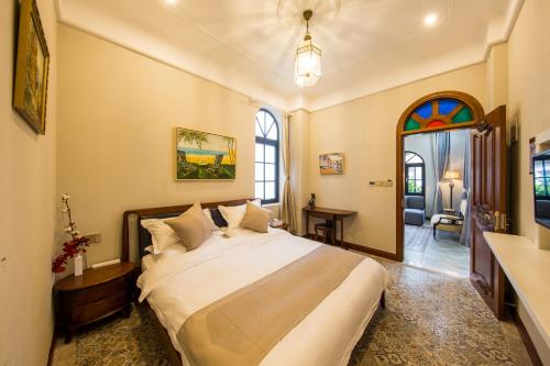 Exquisite Suite (Backyard) room in Lansheng yard