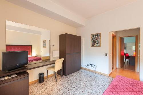 Hotel Piazza Marconi - image 12