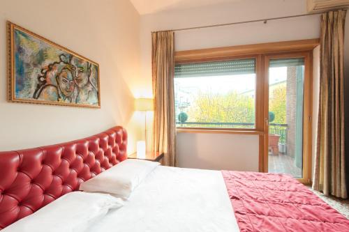. Hotel Piazza Marconi