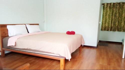 WISET SABAI RESORT in Ang Thong