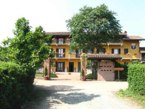 Accommodation in Oleggio