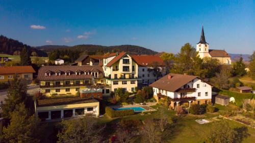 Hotel des Glücks - Landhotel Fischl - Hôtel - Sankt Oswald