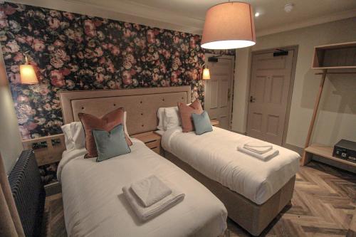 Pooley Bridge Inn Room Type - Twin Room with Private Bathroom
