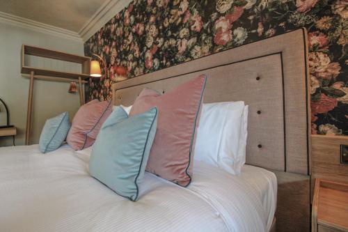 Pooley Bridge Inn Room Type - Superior Double Room