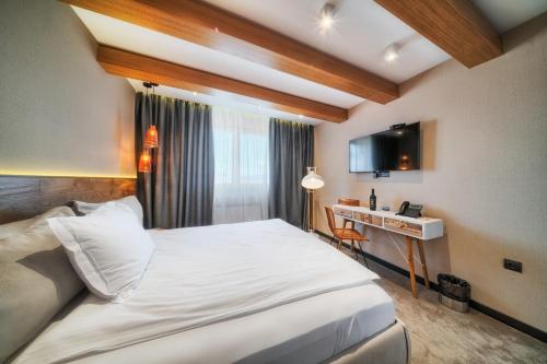 One-Bedroom Apartment in Villa