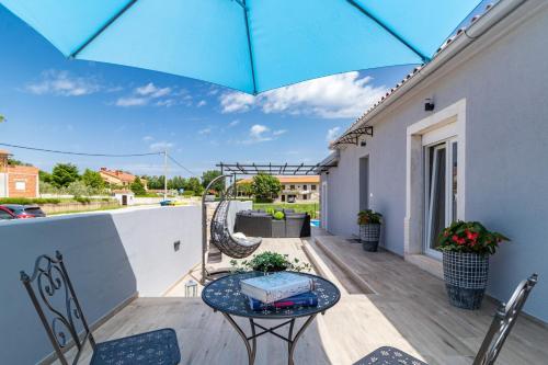 House Imela in บาร์บัน