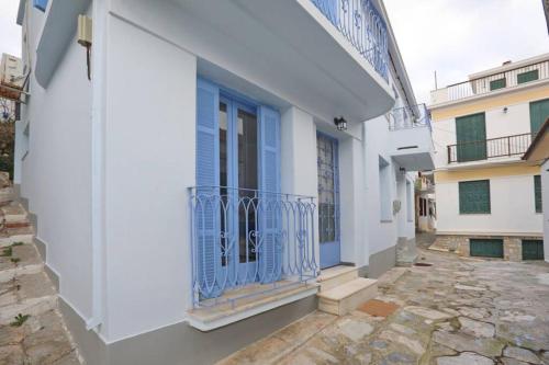 Alexandras traditional house in Skopelos centre