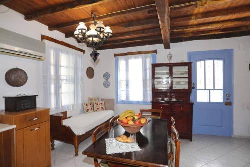 Alexandras traditional house in Skopelos centre