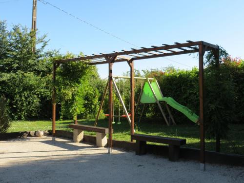 Játszótér, Les Hortensias in Saint-Émilion