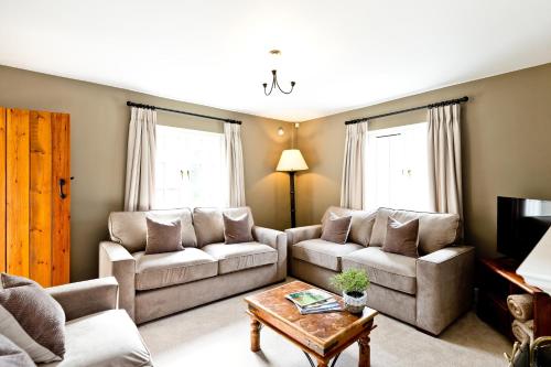 Knockerdown Cottages, Ashbourne (photo 4)