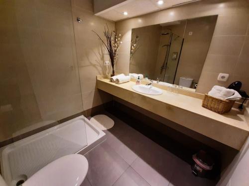 APARTAMENTOS SANTA JULIANA - image 11