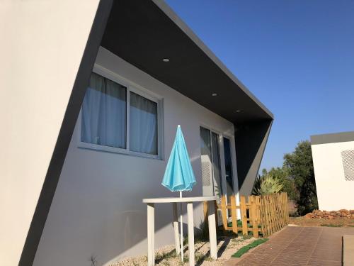 One bedroom bungalow with shared pool enclosed garden and wifi at Silves gîte à louer Casas da Ribeira