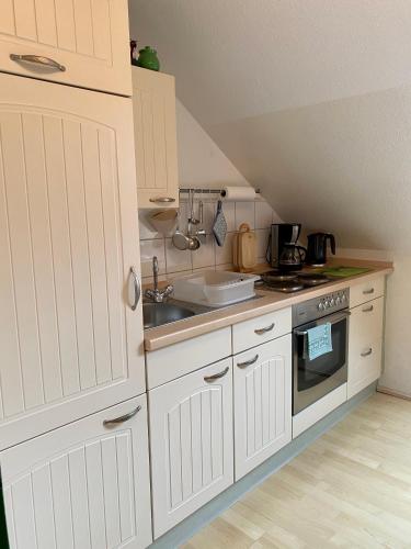 Haus Im Arnikagrund - Ferienwohnung & Privatzimmer 871m von An der Waldmühle entfernt
