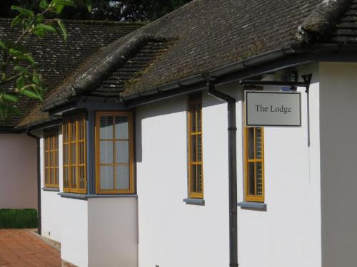 The Lodge at Hemingford Grey House